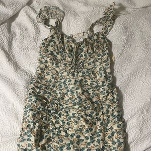 Urban outfitters fitted mini dress, floral scrunch pattern, medium NWT